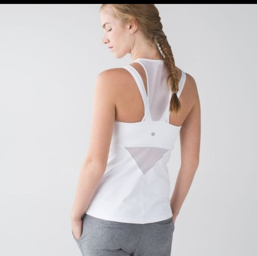 Lululemon running in the city tank